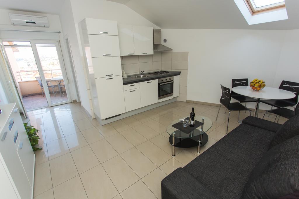 Apartments Little Paradise Trogir Habitación foto
